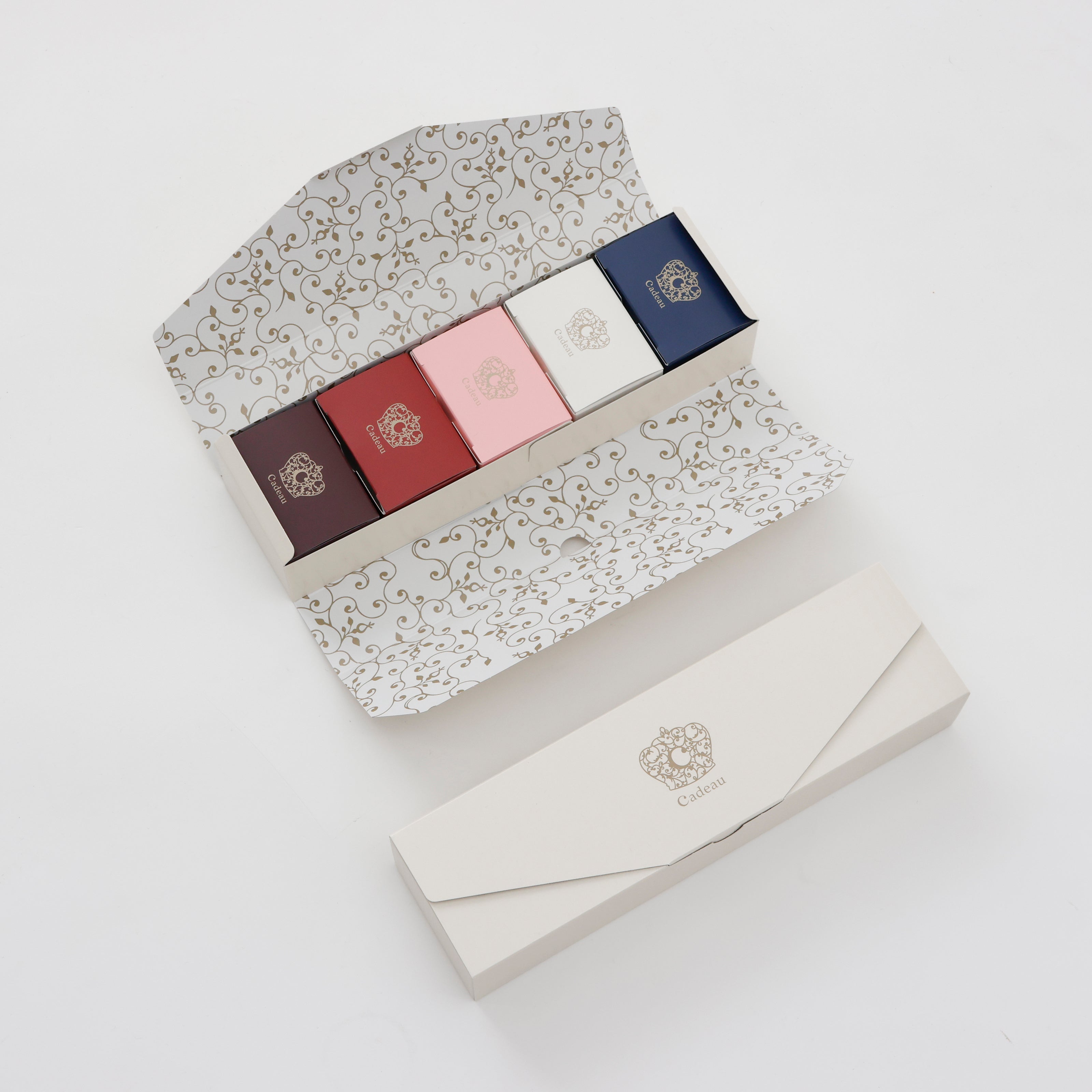 【12/1以降発送】【季節限定】Cadeau 冬のギフト 2025 Bセット(5箱)